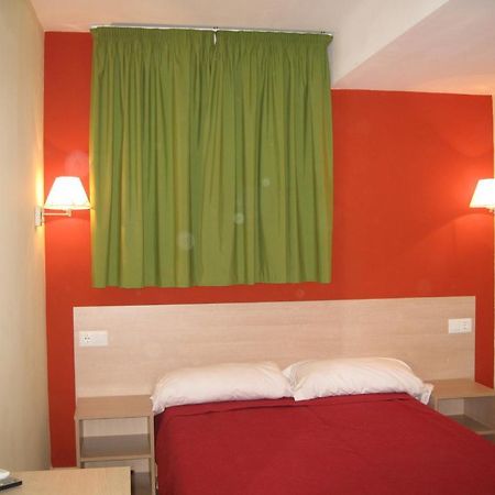 Hostal Ducal II Gandia Room photo